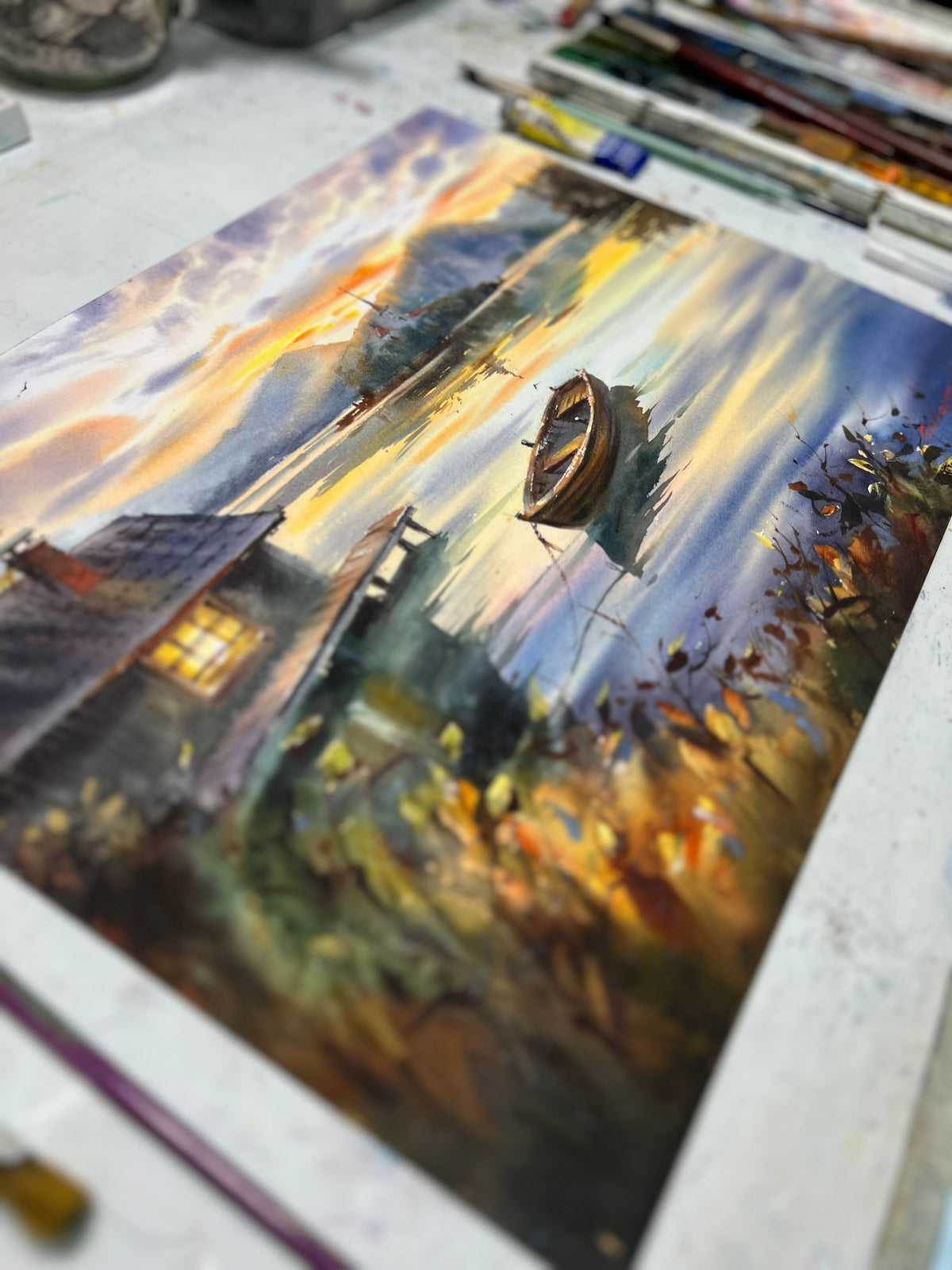 Acuarela de un lago al atardecer, arte original de un paisaje con barco, un barco solitario al atardecer 12x16