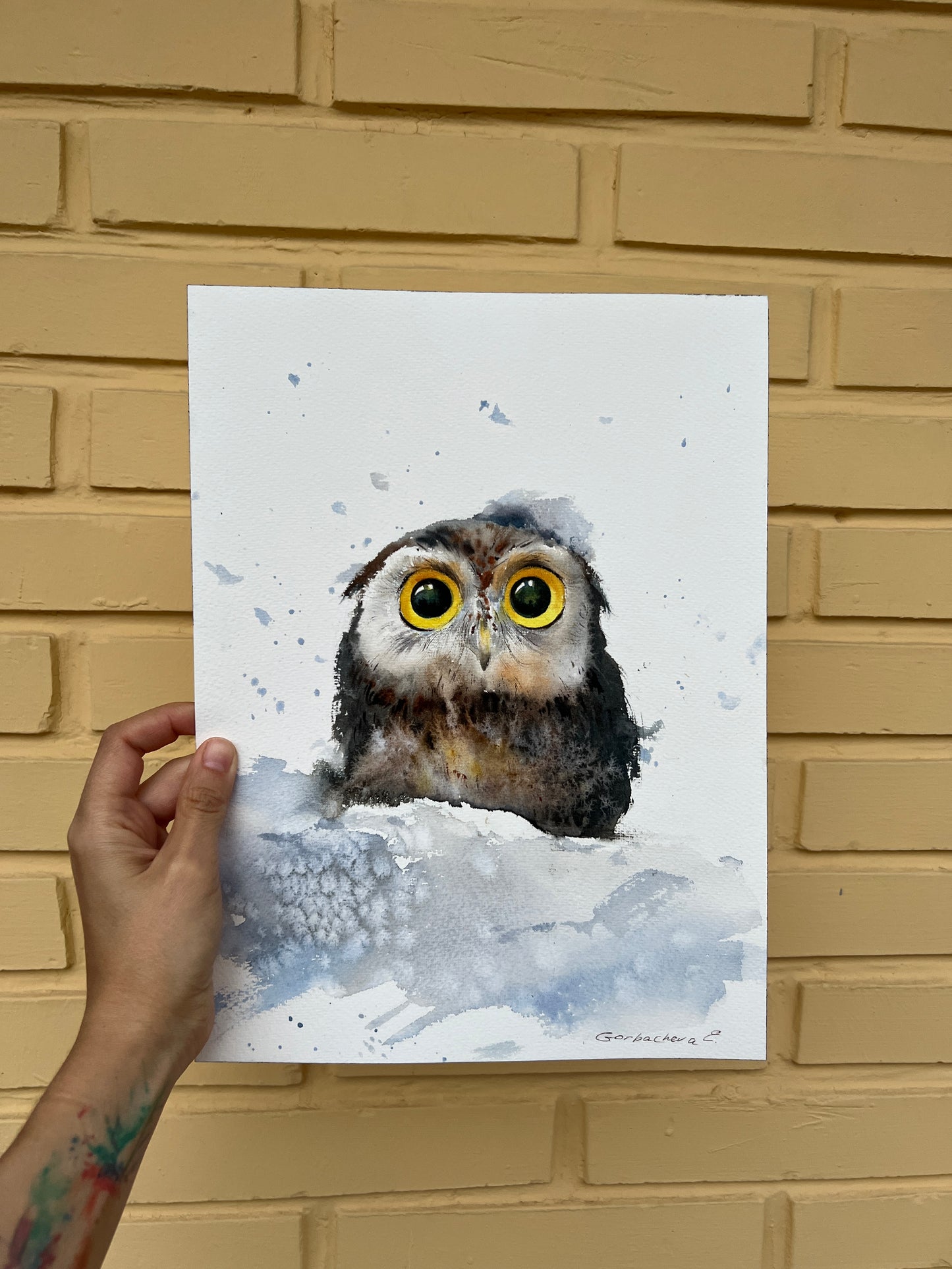 Charming Original Watercolor "Owlet in Snowdrift" – Ideal Holiday Gift for Bird Lovers